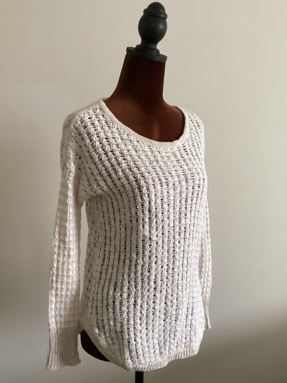 AE long sleeve knit top